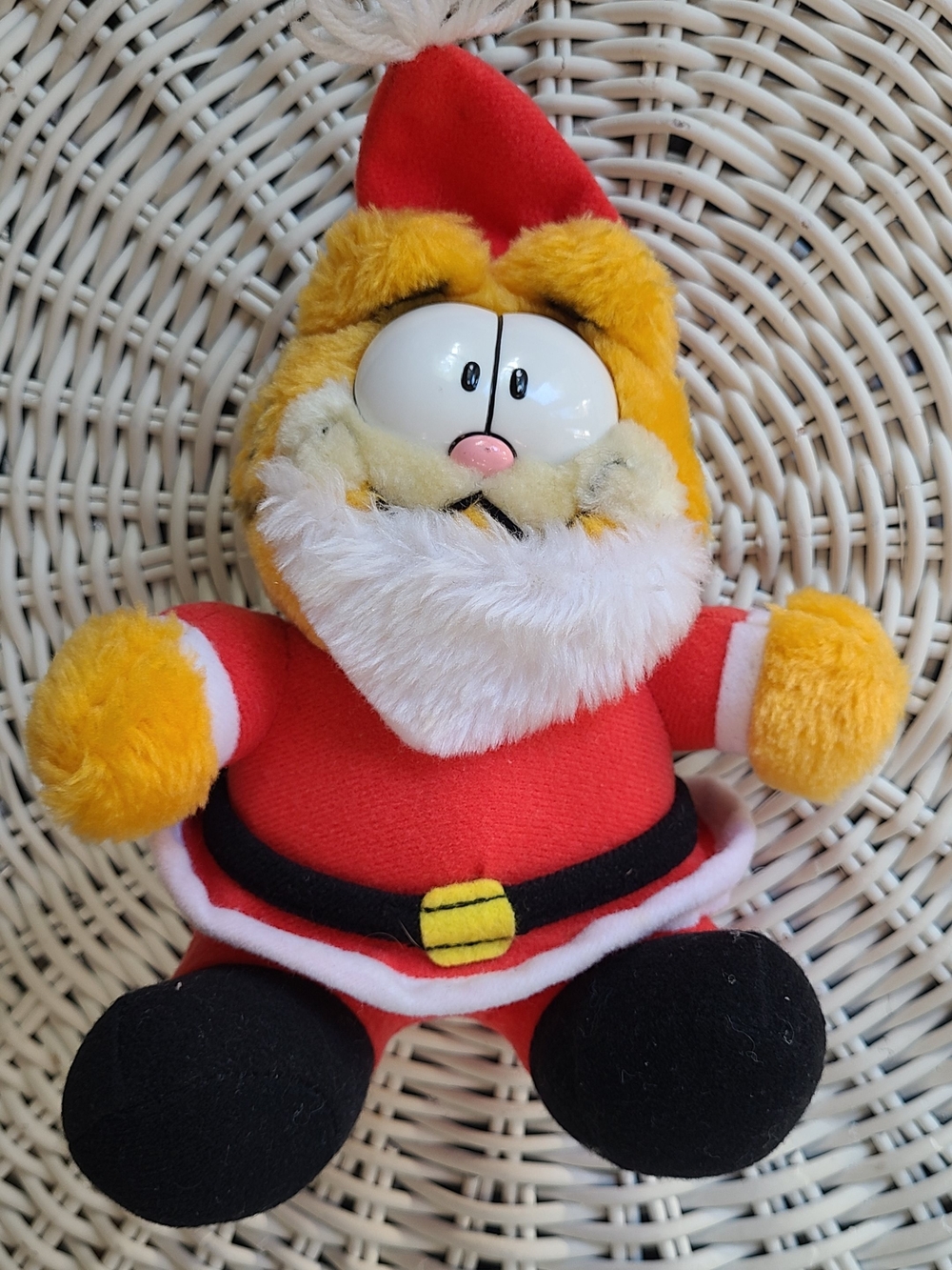 Christmas Garfield Vintage Collectible Yellow & Red Santa Plush Festive